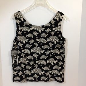 Ann May Sleeveless Top Shell Black Turtles.